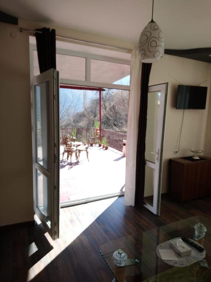 Guest House In Alaverdi Ngoại thất bức ảnh